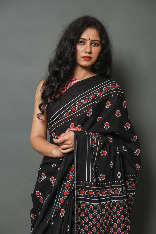 Black Buta Cotton Mulmul Saree With Blouse Piece