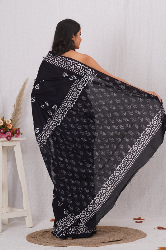 Black with White print Cotton Mulmul Saree With Blouse Piece