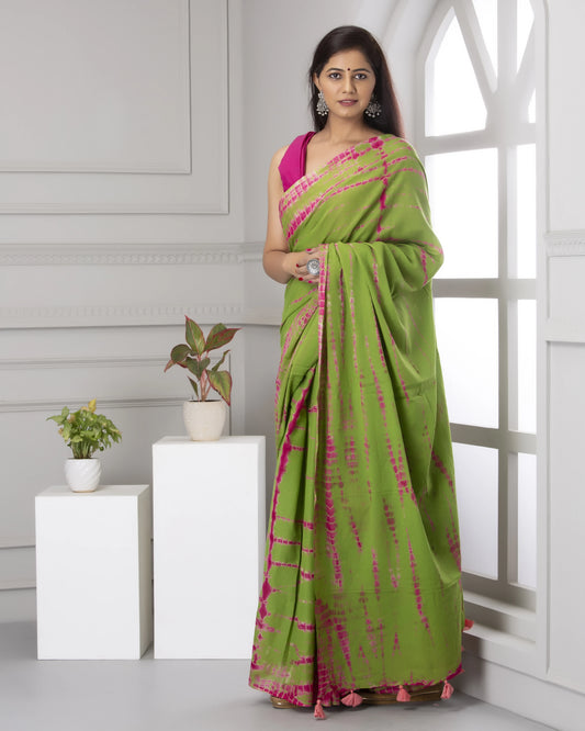 Dark Green Cotton Mulmul Saree With Blouse Piece