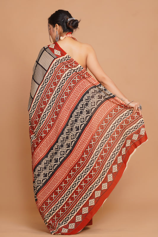 Bagru Print Mulmul Cotton Saree – Floral Buti Print