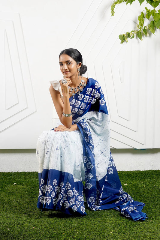 Cotton Mulmul Saree (Blue & White)