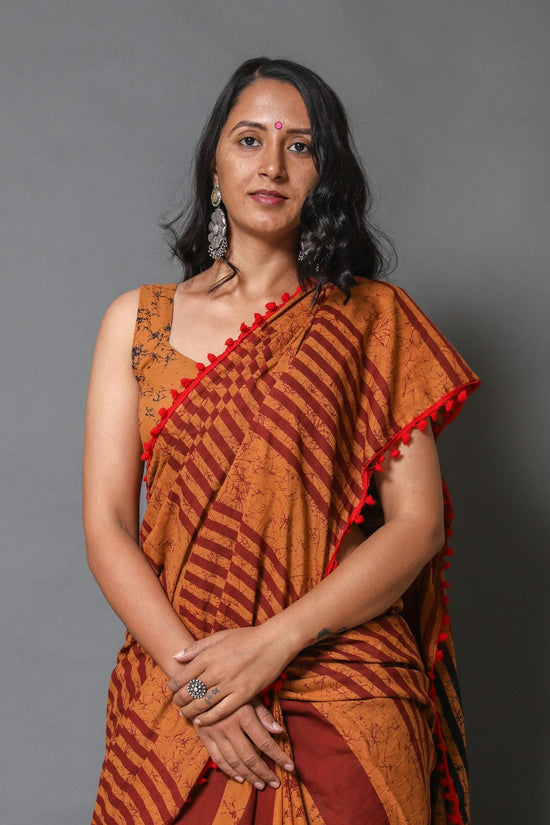Pompom Lace Mulmul Cotton Saree (Brown)