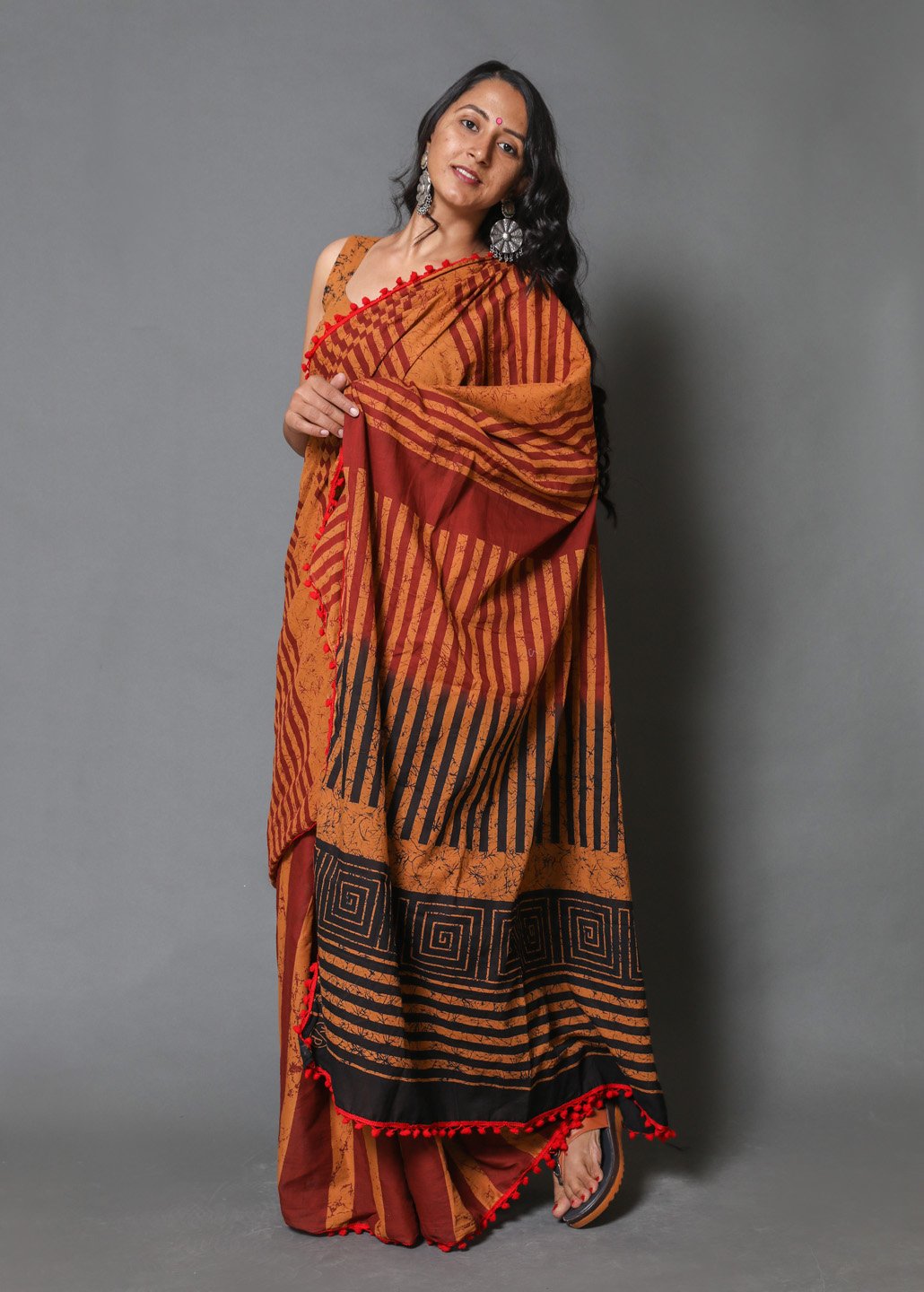 Pompom Lace Mulmul Cotton Saree (Brown)