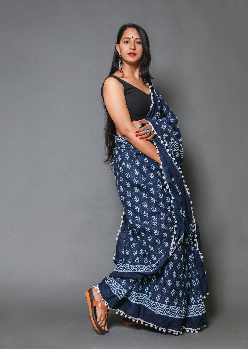 Pompom Lace Mulmul Cotton Saree (Navy Blue)