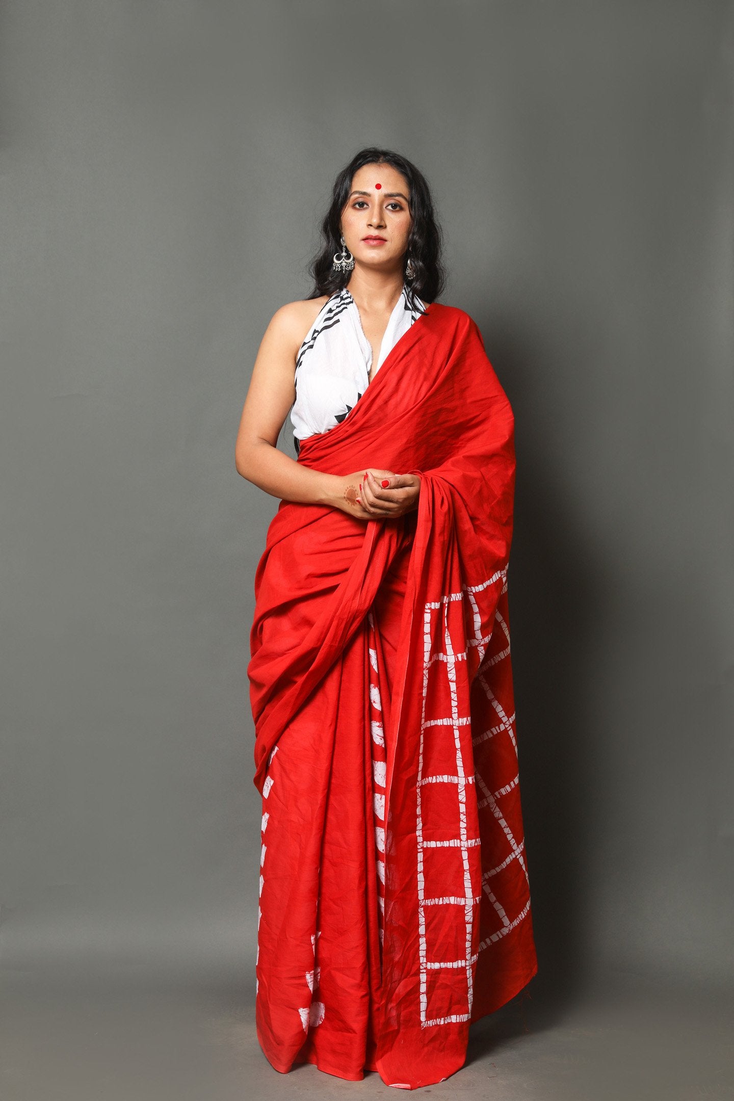 Red buta cotton mulmul saree