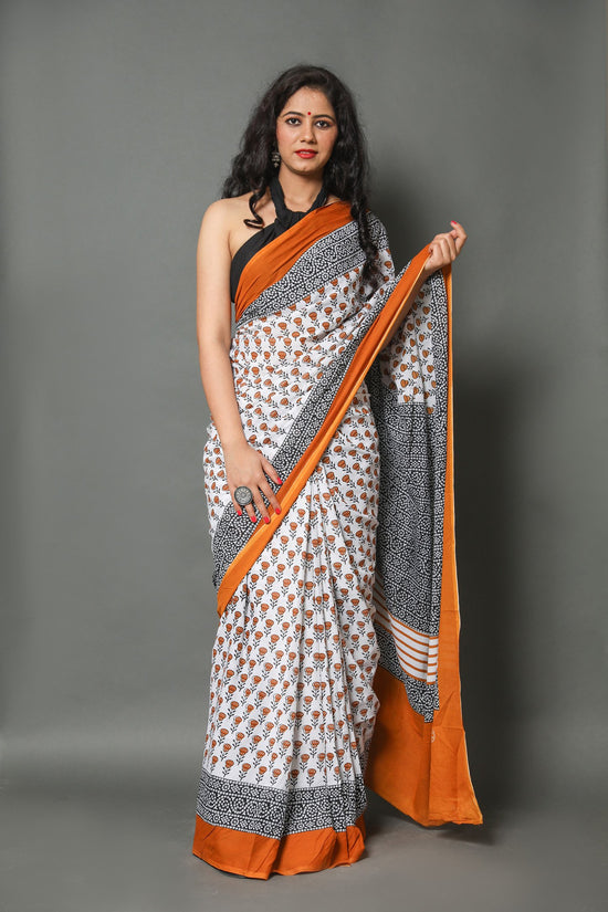 Printed Cotton Mulmul Saree With Blouse Piece