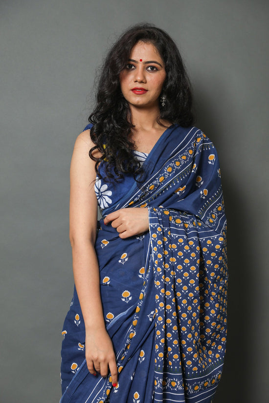 Blue Printed Cotton Mulmul Saree With Blouse Piece