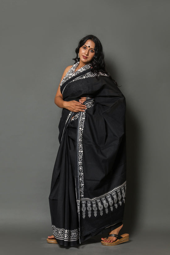 Black Cotton Mulmul Saree With Blouse Piece