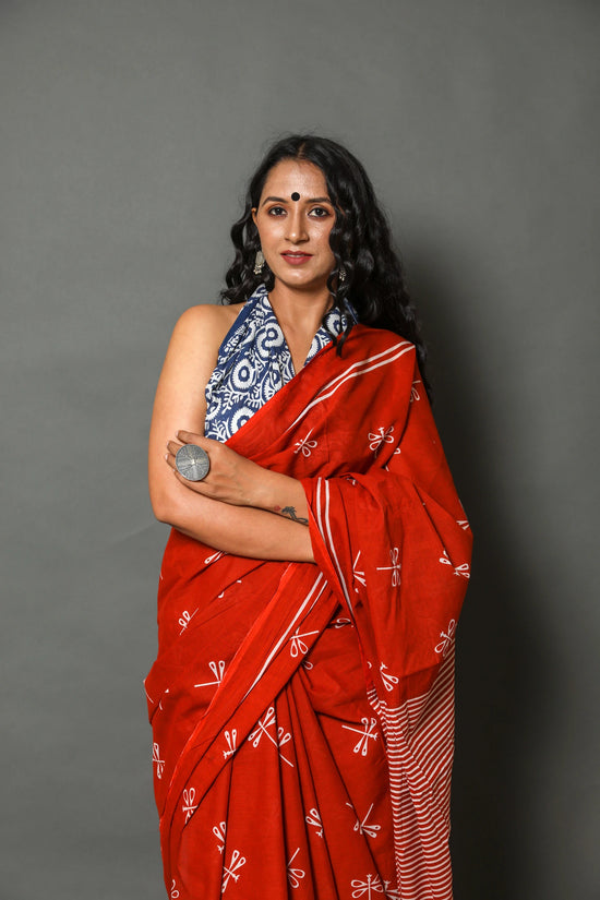Red buta cotton mulmul saree