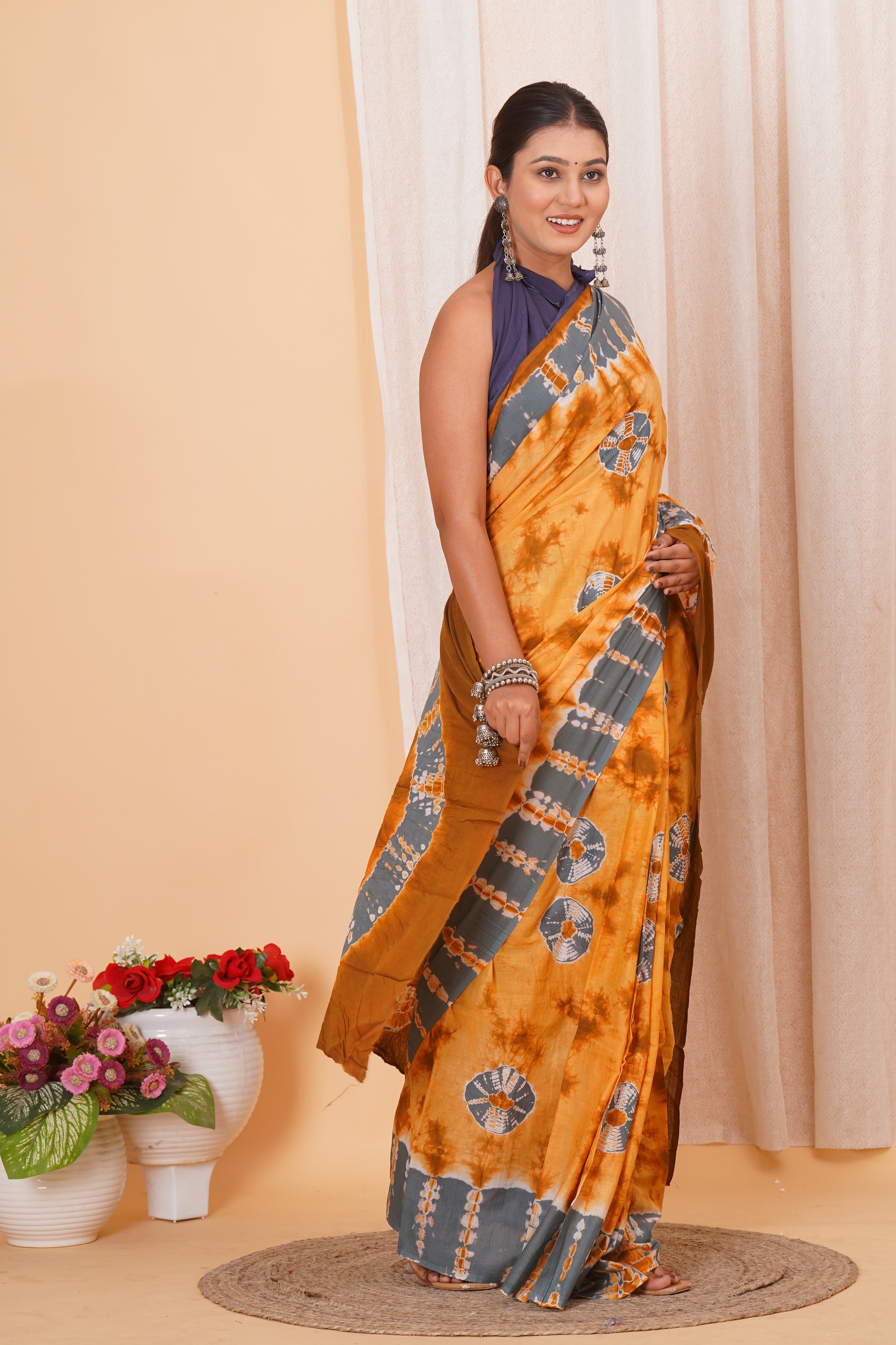 Golden Yellow Cotton Mulmul Saree With Blouse Piece