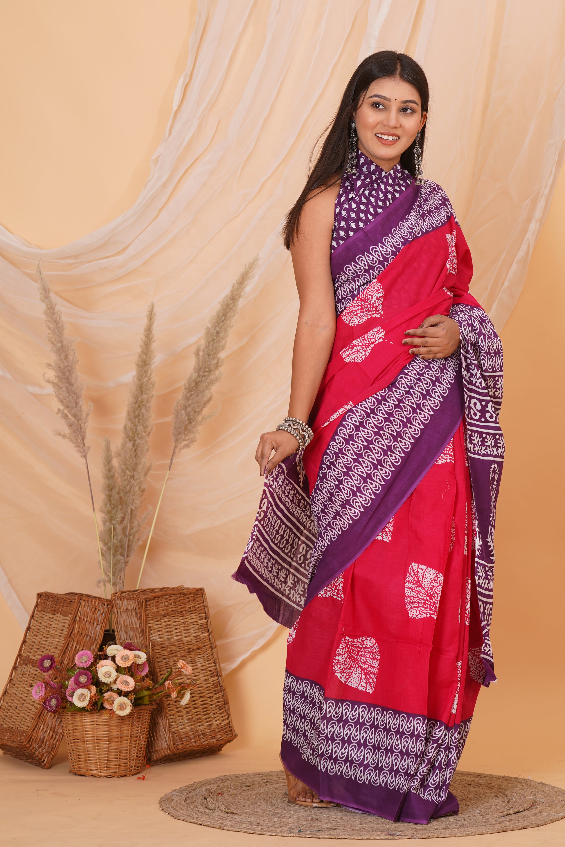 Purple and Red Cotton Mulmul Saree With Blouse Piece