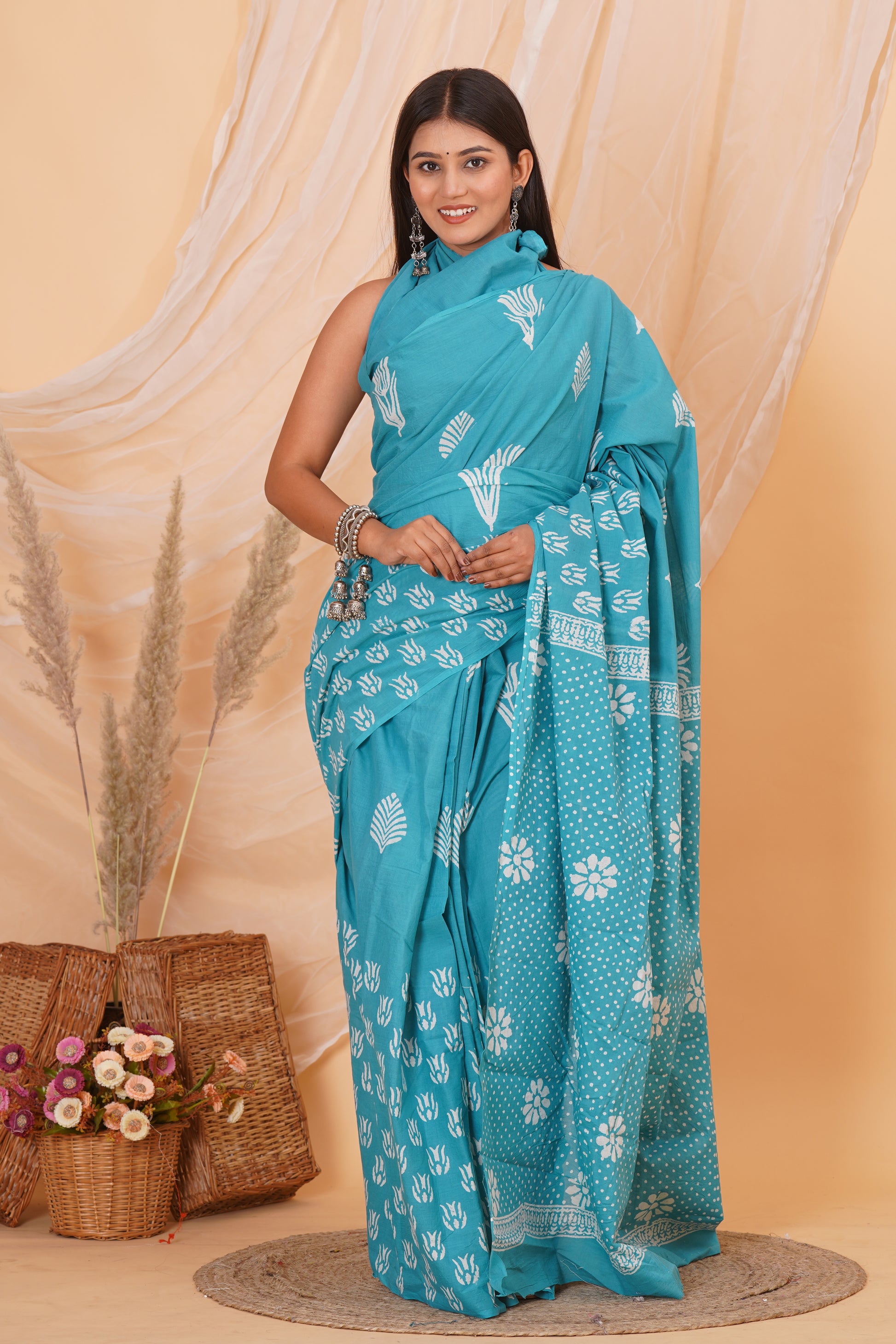 Light Blue Cotton Mulmul Saree With Blouse Piece