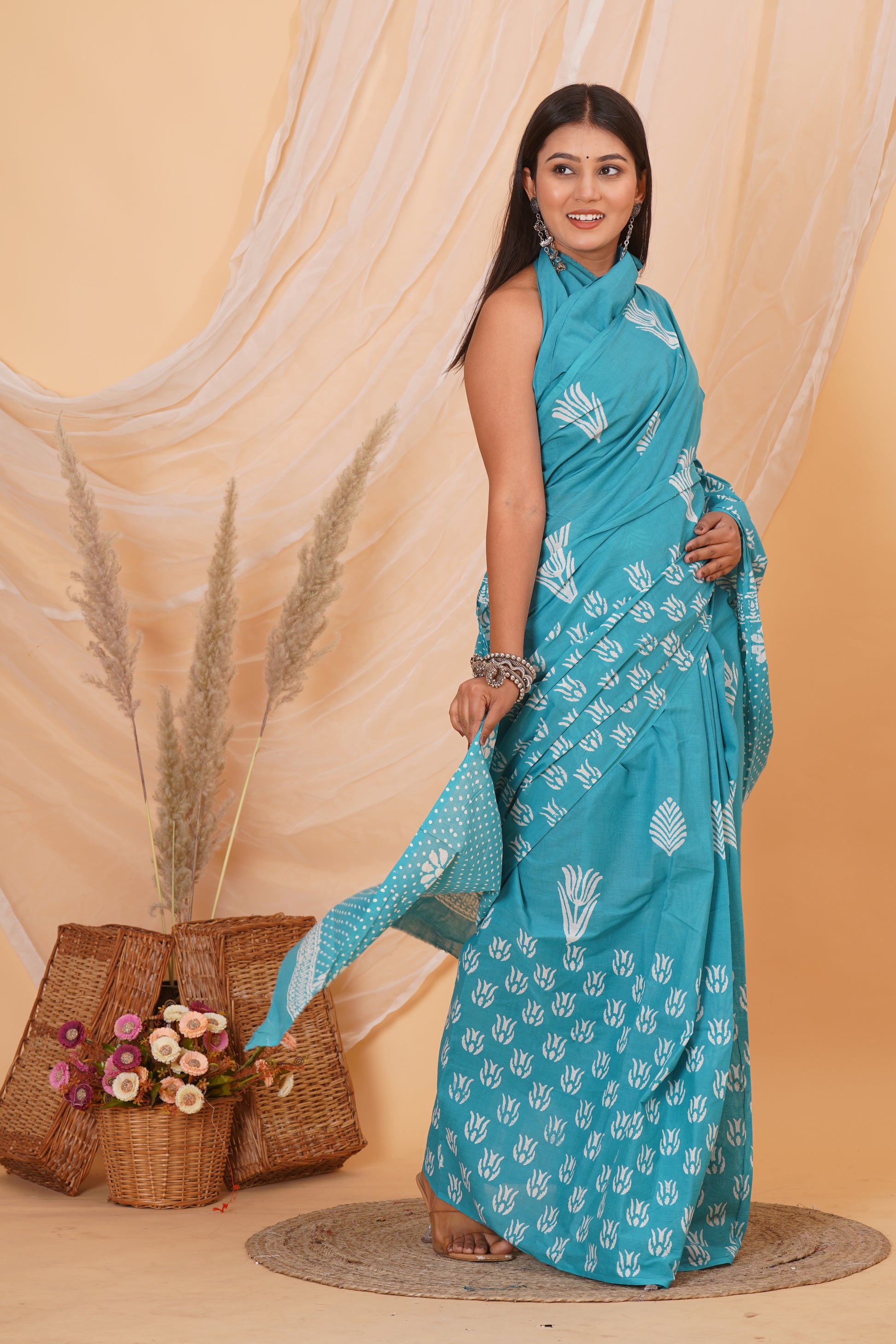 Light Blue Cotton Mulmul Saree With Blouse Piece