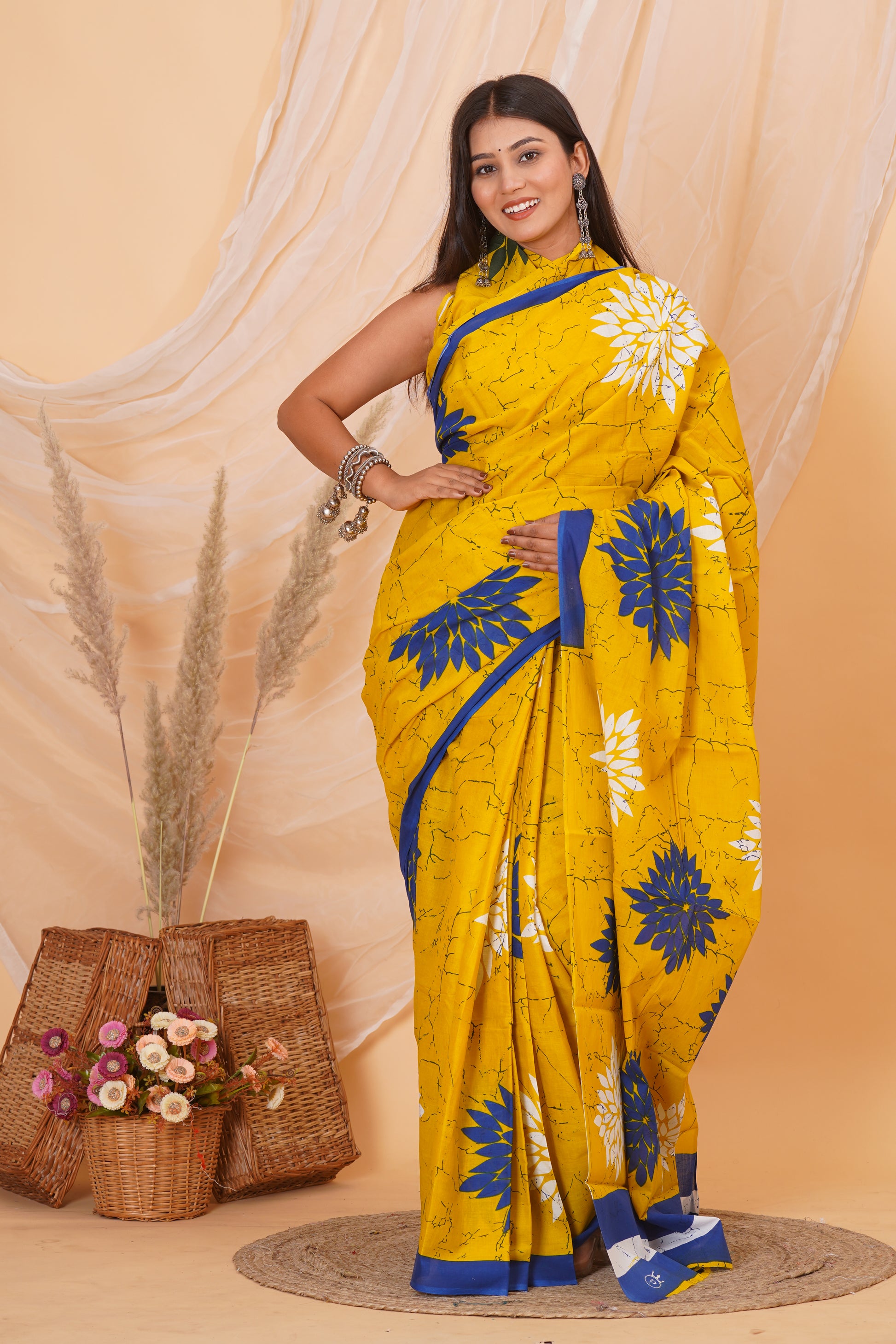 Yellow Cotton Mulmul Saree With Blouse Piece