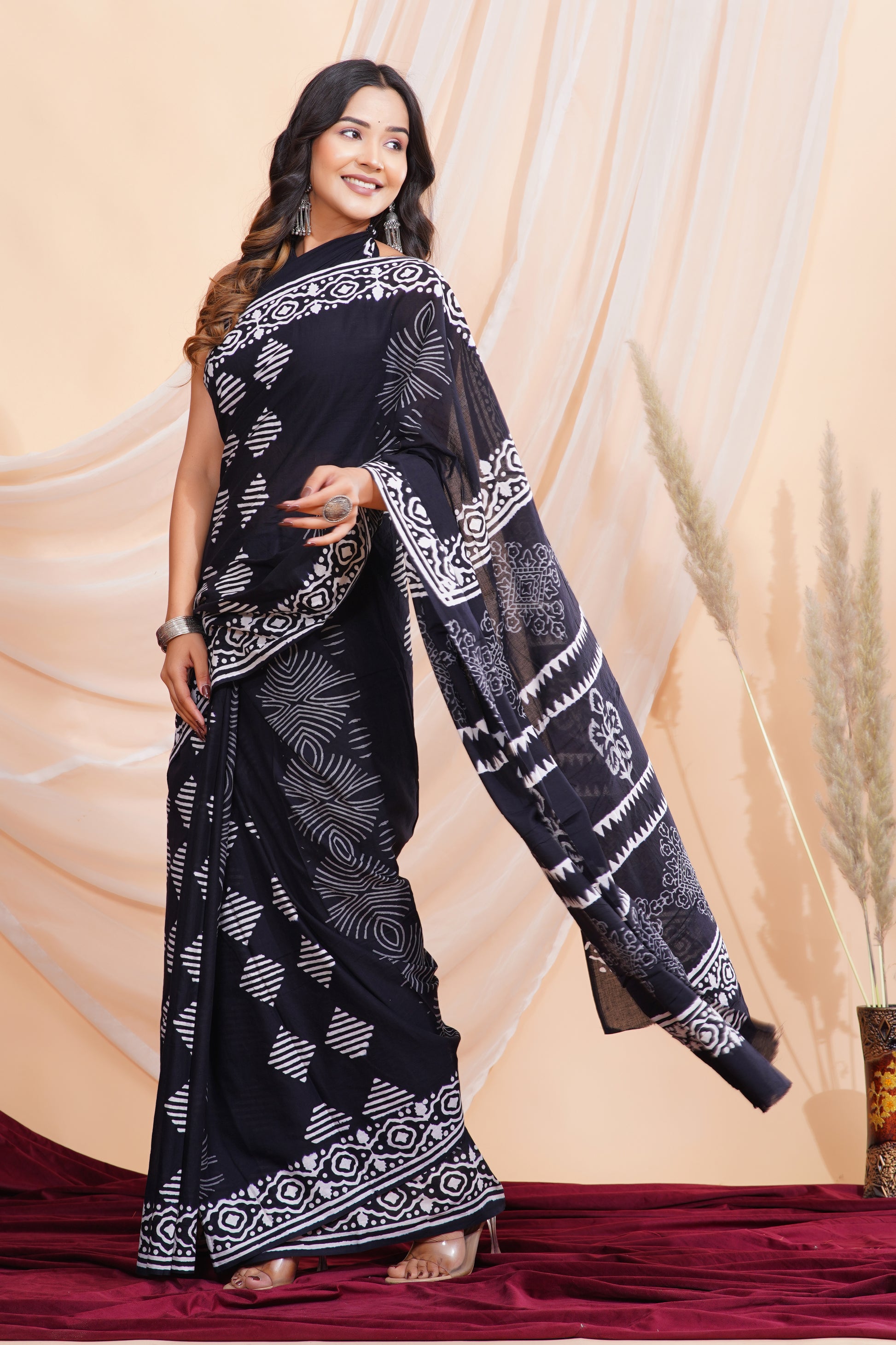 Jaipuri Hand Block Print Pure Soft Cotton Mulmul Saree With Blouse Piece