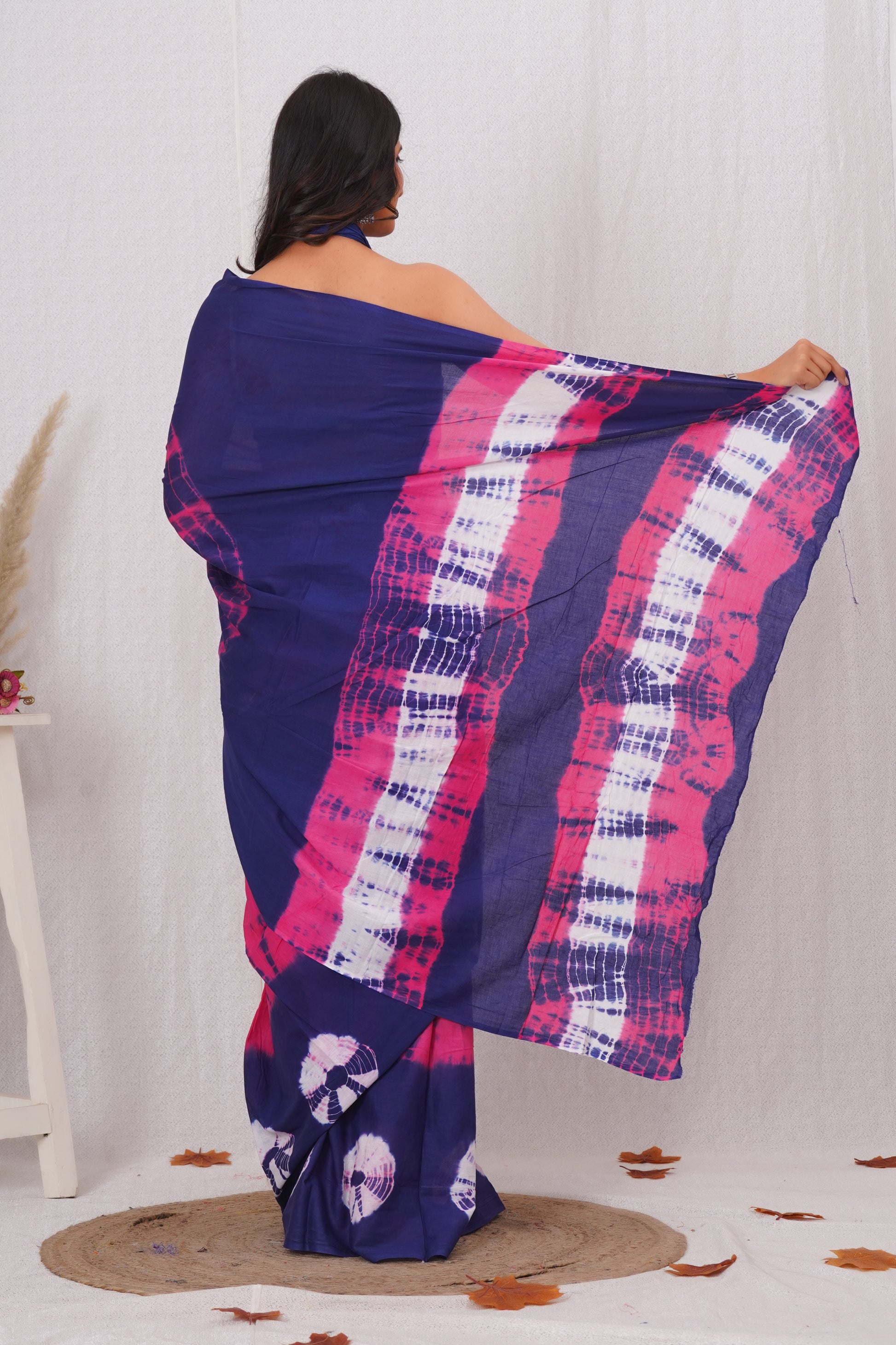 Navy Blue and Pink Cotton Mulmul Saree With Blouse Piece