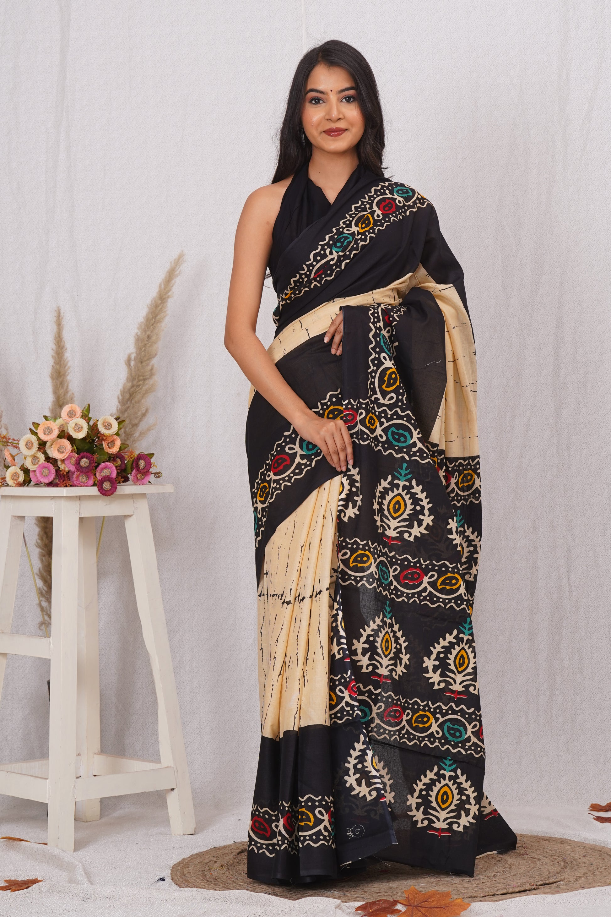 Beige and Black Cotton Mulmul Saree With Blouse Piece
