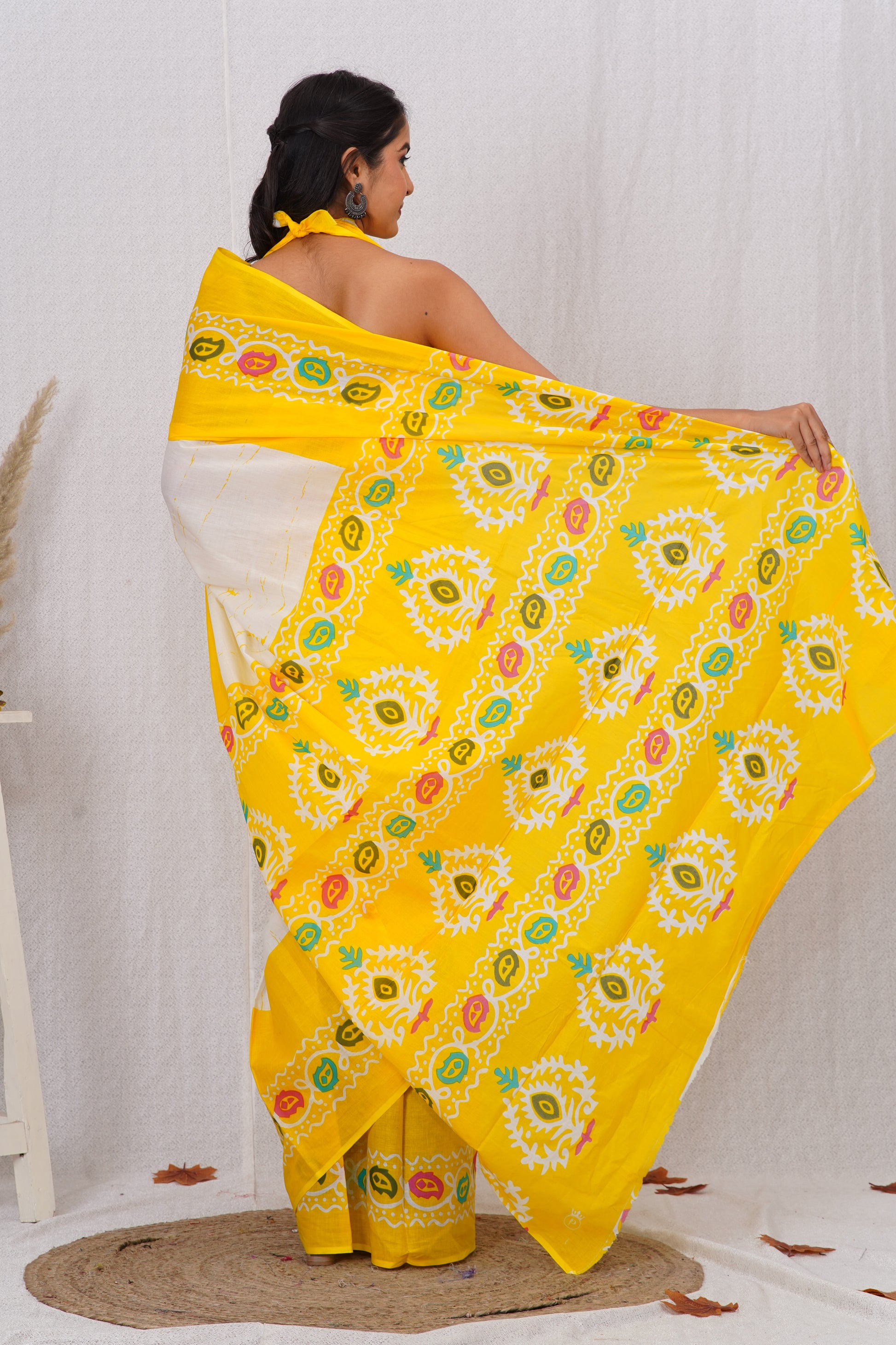 Yellow Cotton Mulmul Saree With Blouse Piece