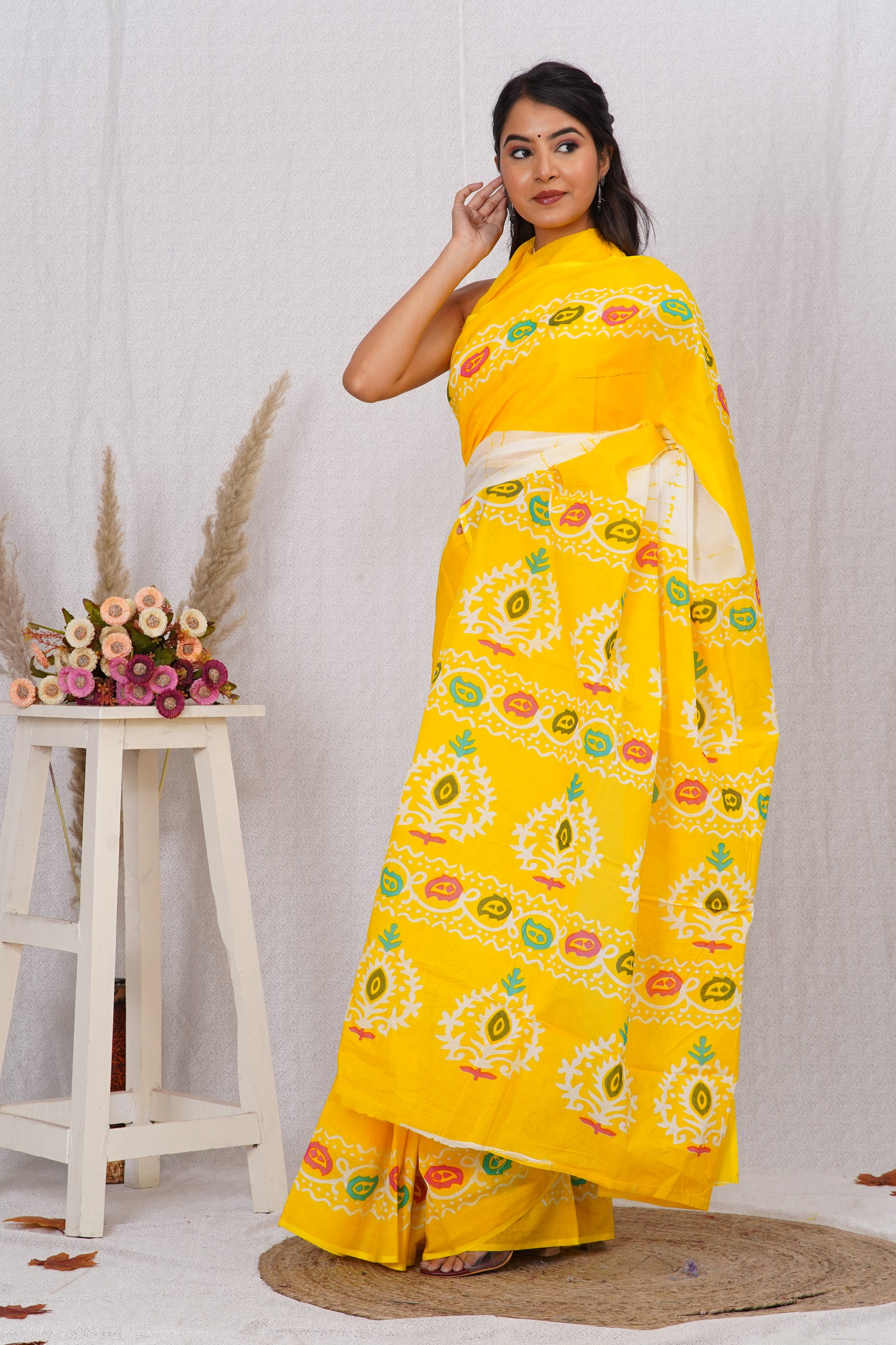 Yellow Cotton Mulmul Saree With Blouse Piece