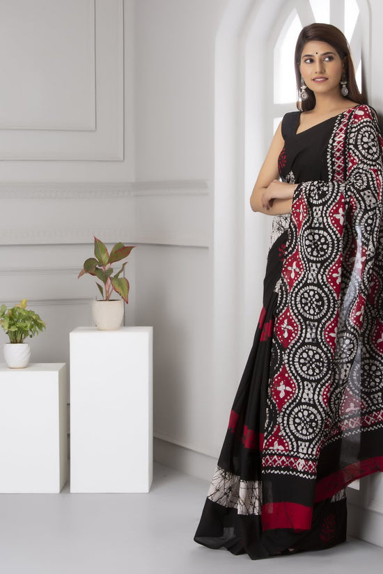 Printed Cotton Mulmul Saree With Blouse Piece