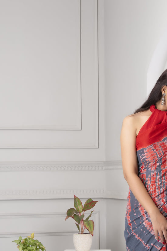 Printed Cotton Mulmul Saree With Blouse Piece
