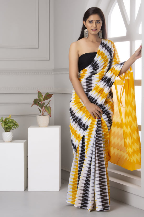 Printed Cotton Mulmul Saree With Blouse Piece