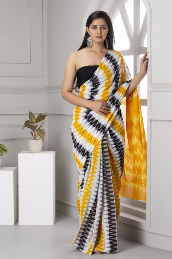 Printed Cotton Mulmul Saree With Blouse Piece
