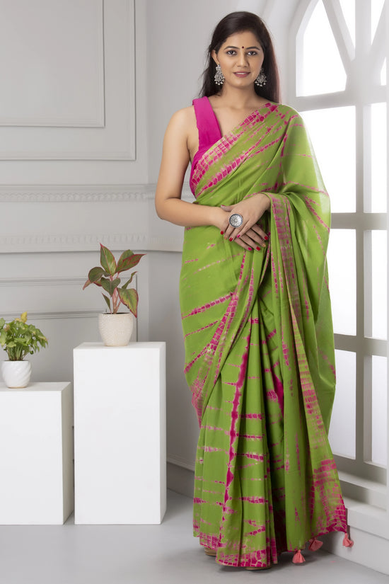 Dark Green Cotton Mulmul Saree With Blouse Piece