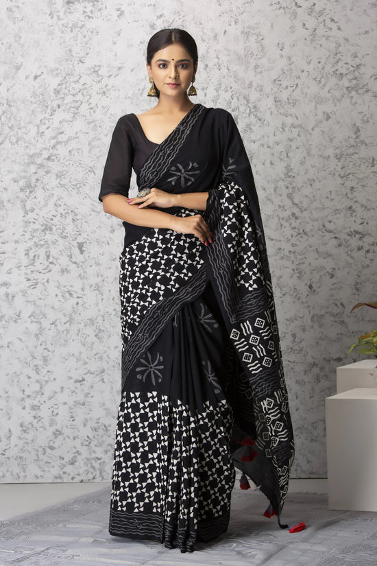 Black & White Chakri Pure Soft Cotton Mulmul Saree With Blouse Piece