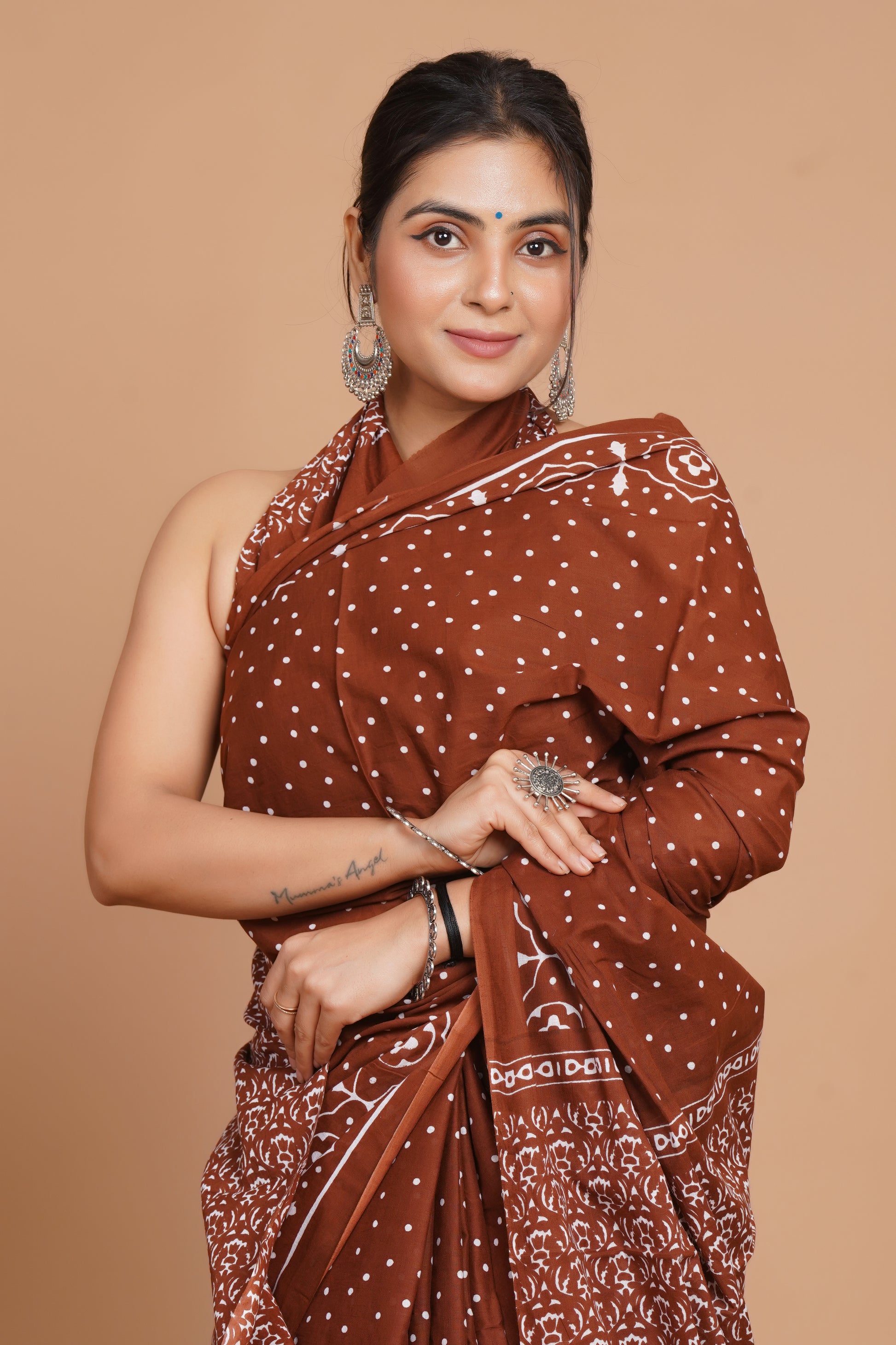 Bagru Print Mulmul Cotton Saree – Floral Buti Print (Copy)