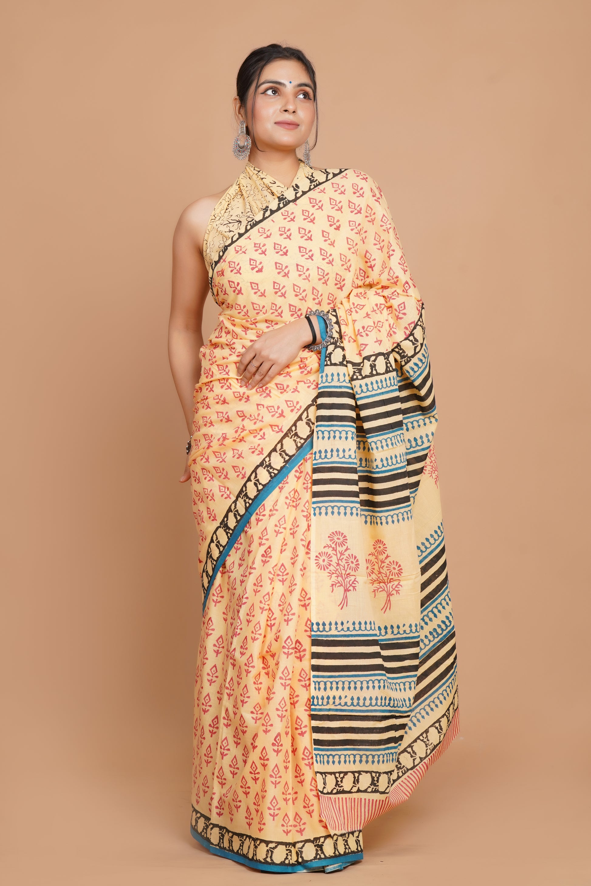 Bagru Print Mulmul Cotton Saree – Floral Buti Print