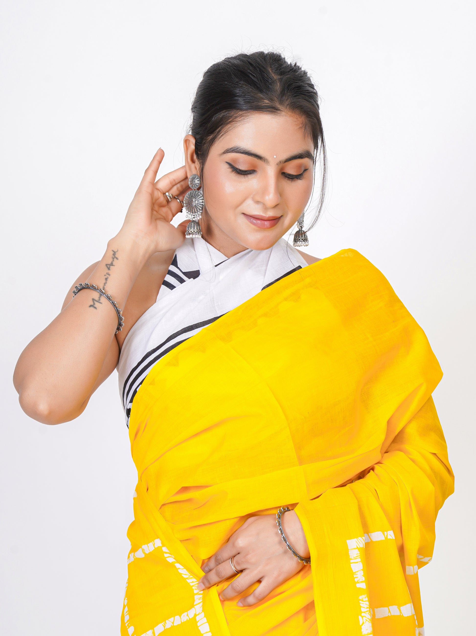 Bagru Print Mulmul Cotton Saree – Diamond Check Print