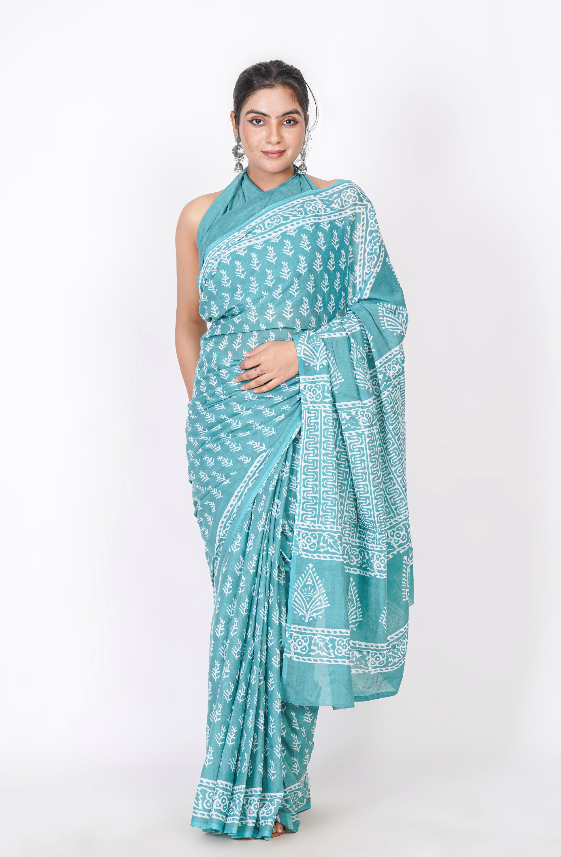 Bagru Print Mulmul Cotton Saree – Floral Buti Print