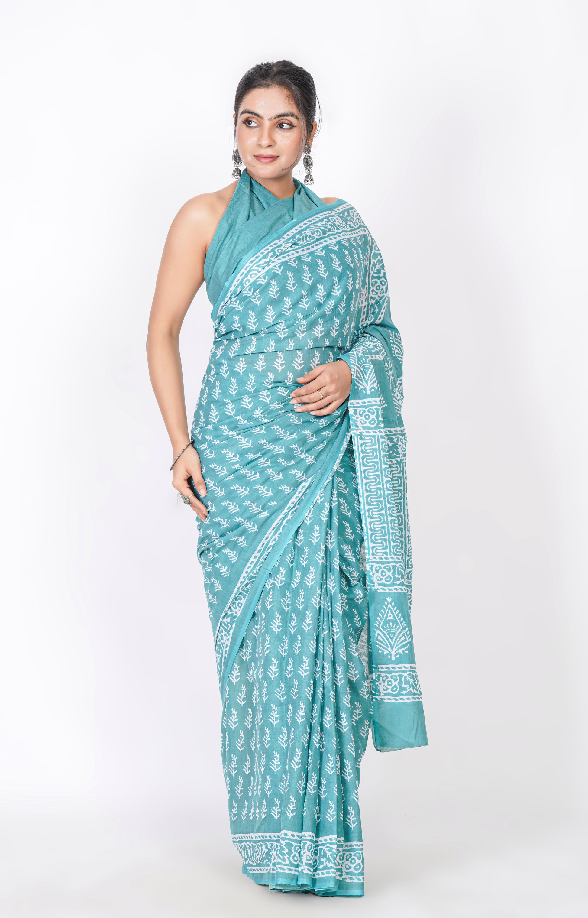 Bagru Print Mulmul Cotton Saree – Floral Buti Print