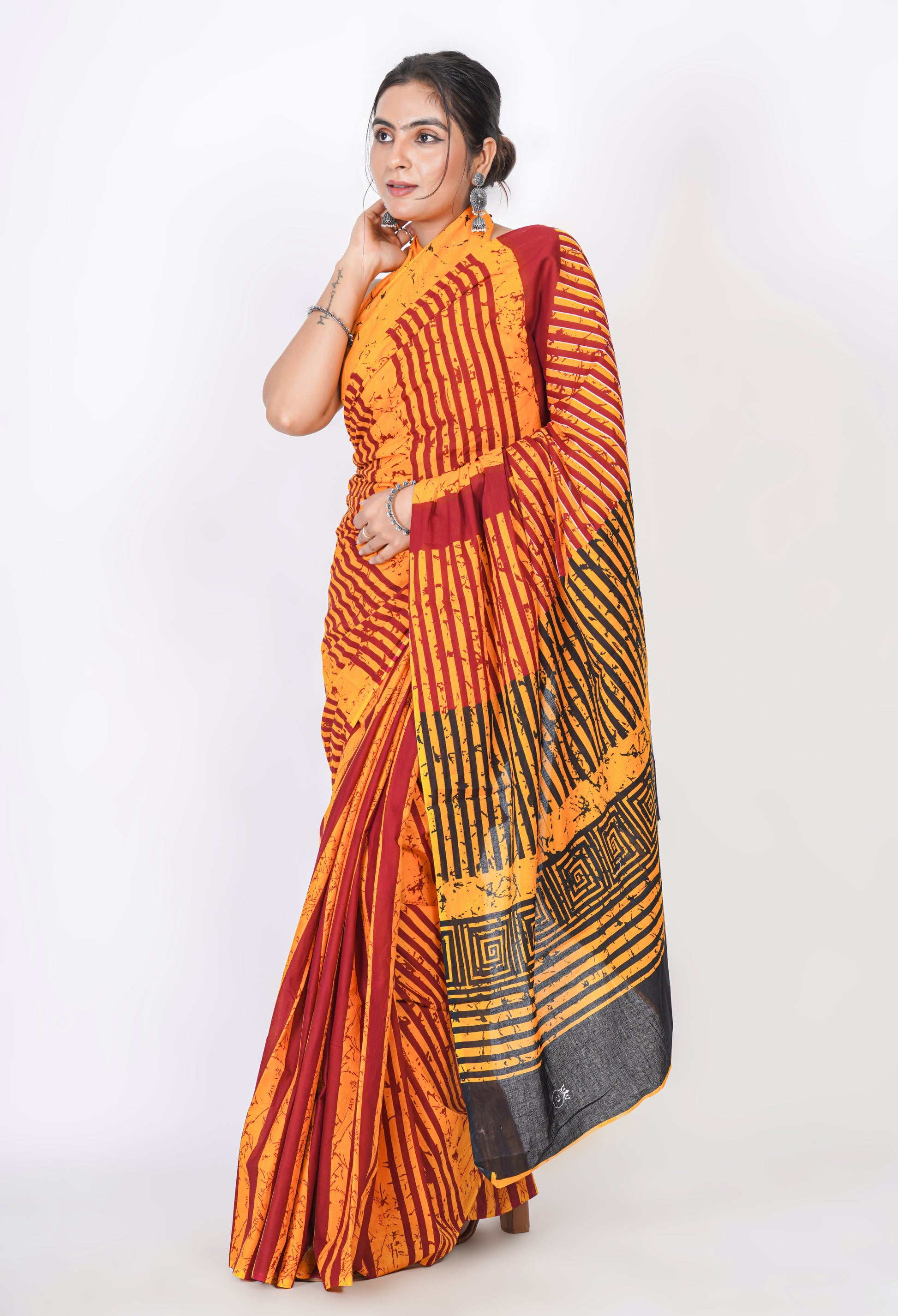 Bagru Print Mulmul Cotton Saree – Abstract Brush Print