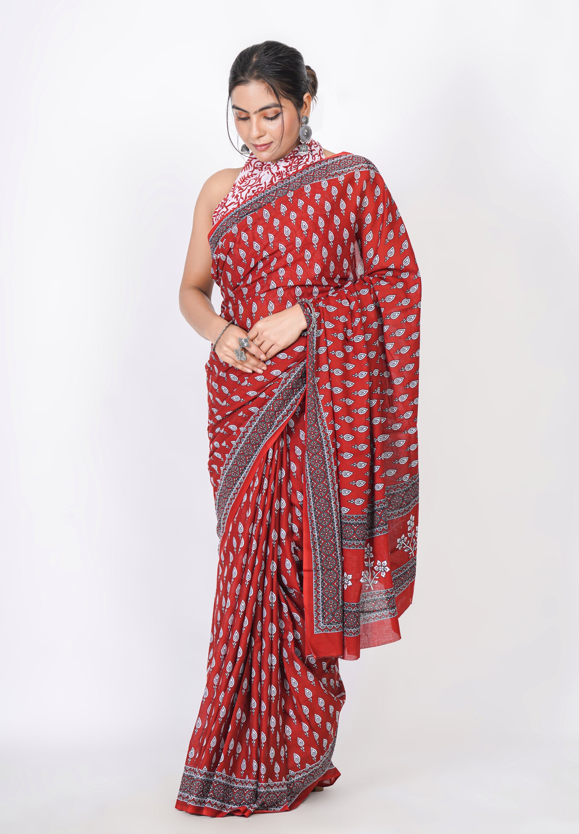Bagru Print Mulmul Cotton Saree – Leaf Buti Print