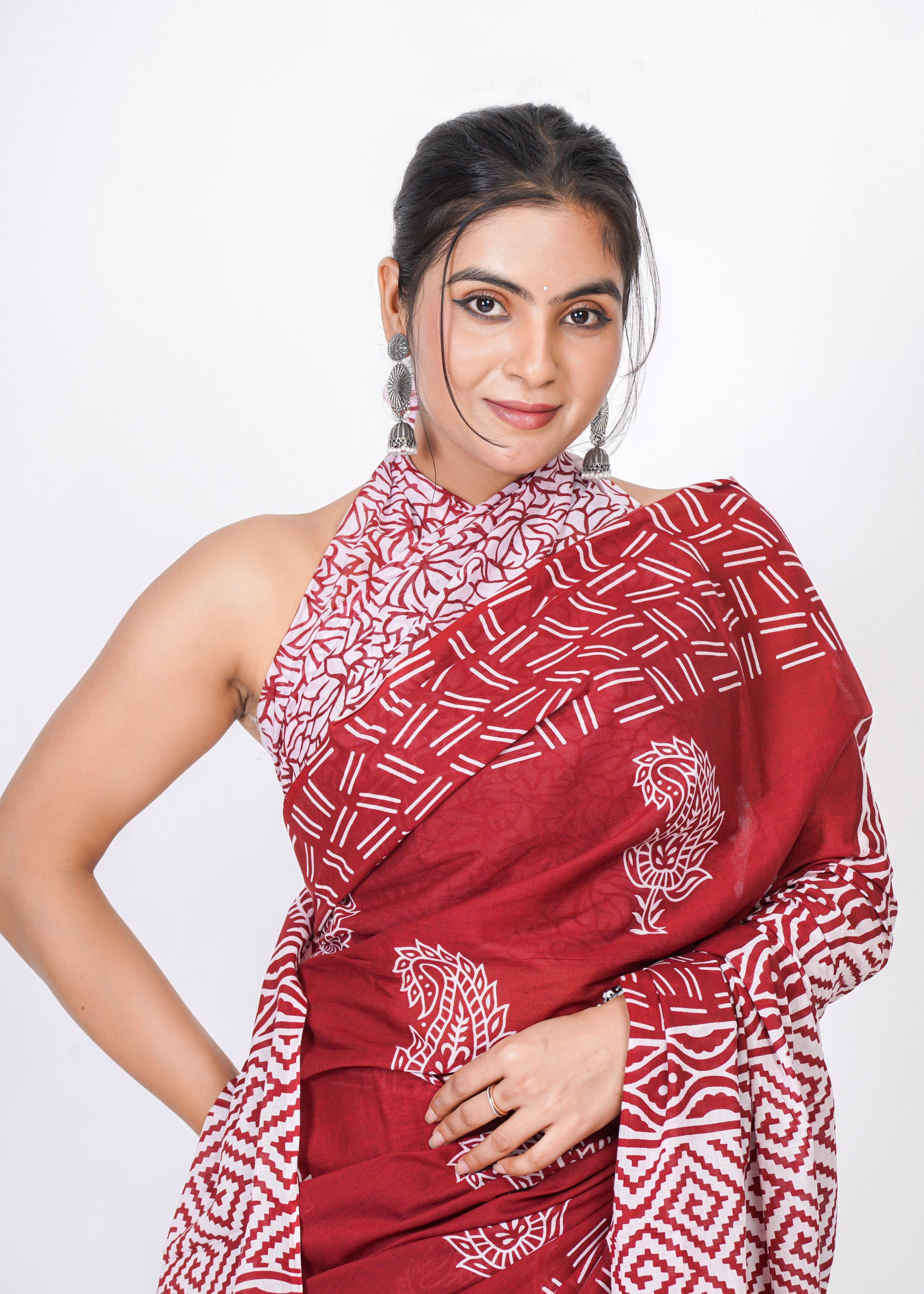 Bagru Print Mulmul Cotton Saree – Leaf Buti Print
