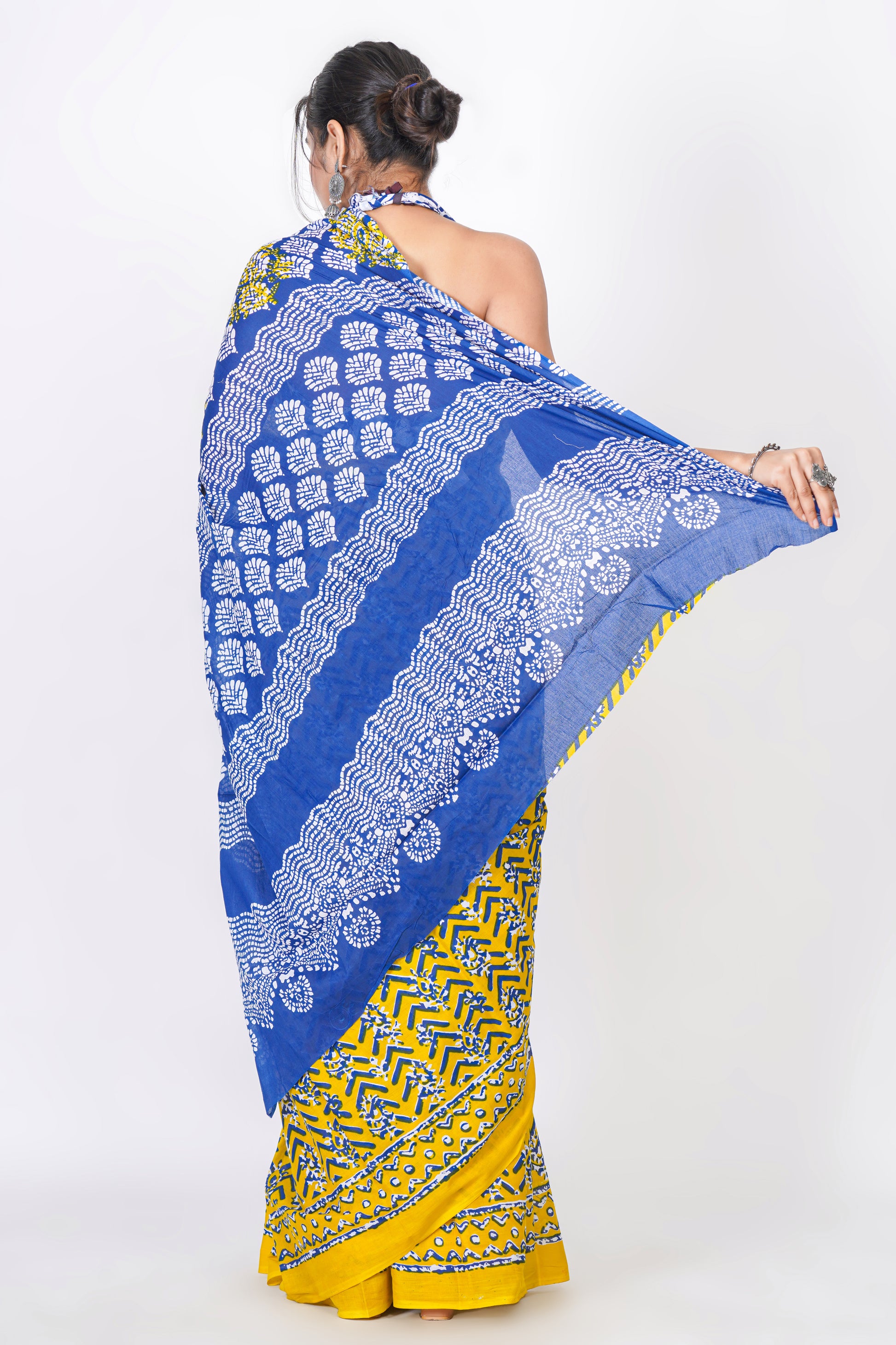 Bagru Print Mulmul Cotton Saree – Leaf Buti Print