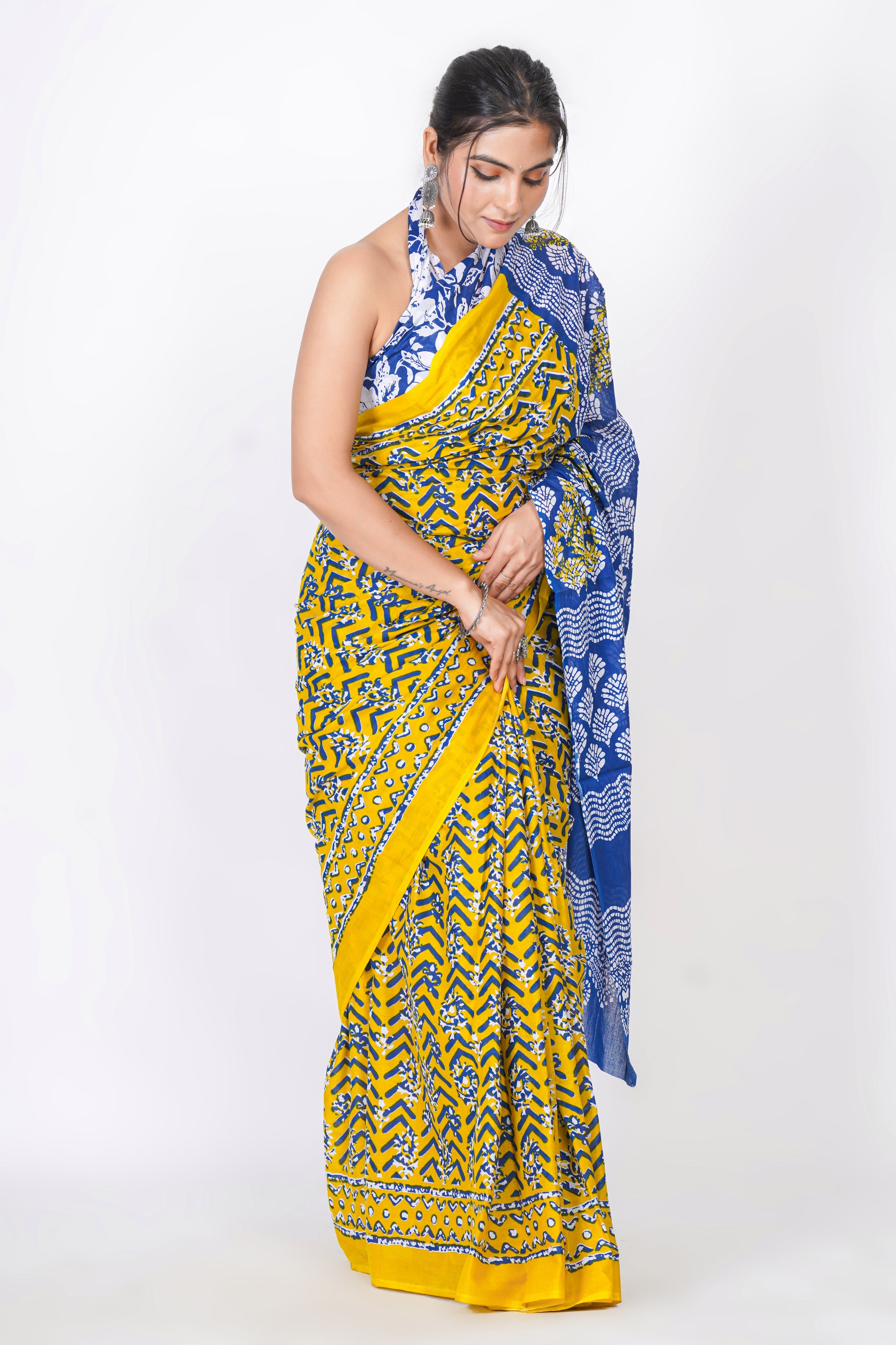 Bagru Print Mulmul Cotton Saree – Leaf Buti Print