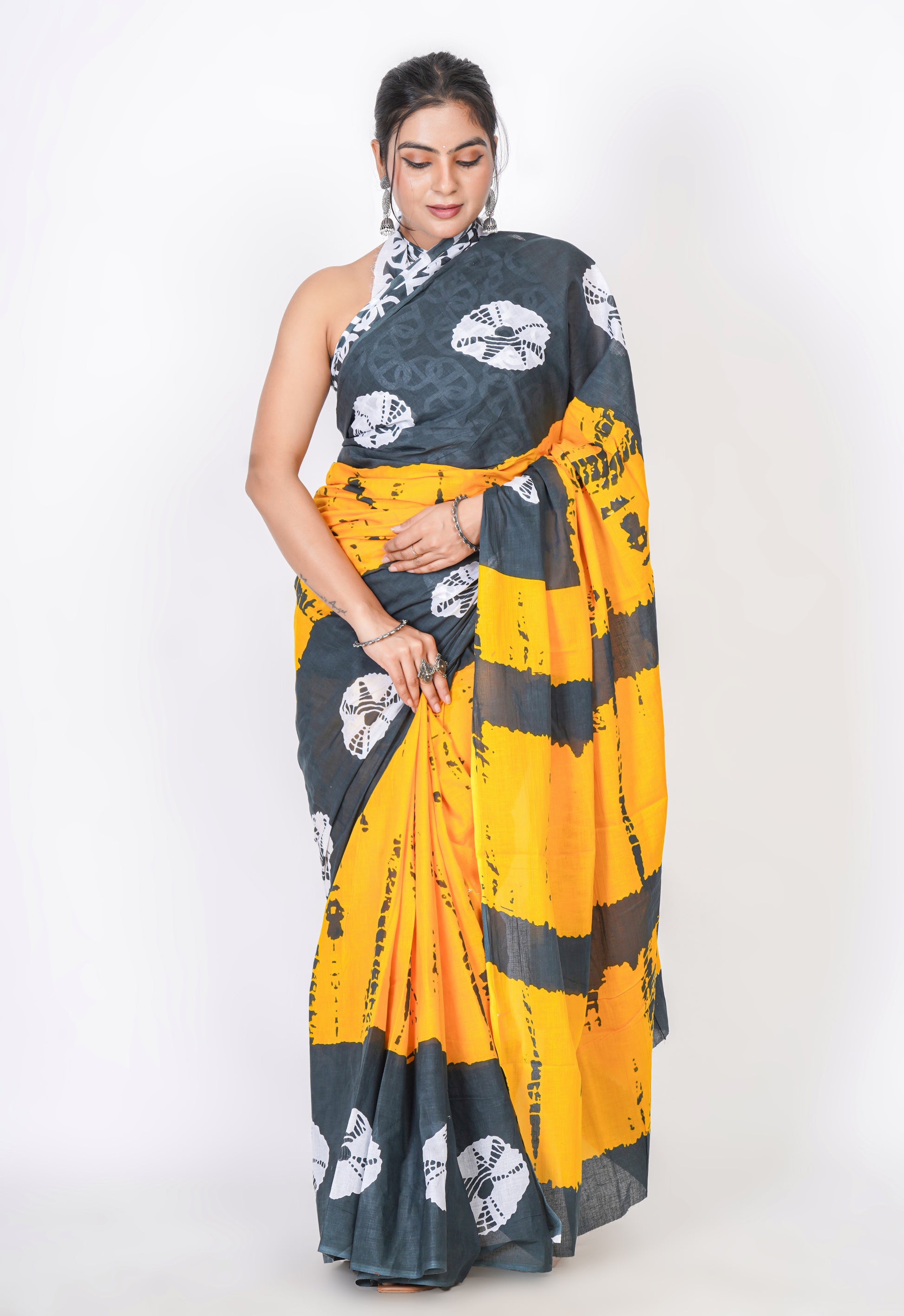 Bagru Print Mulmul Cotton Saree – Abstract Brush Print