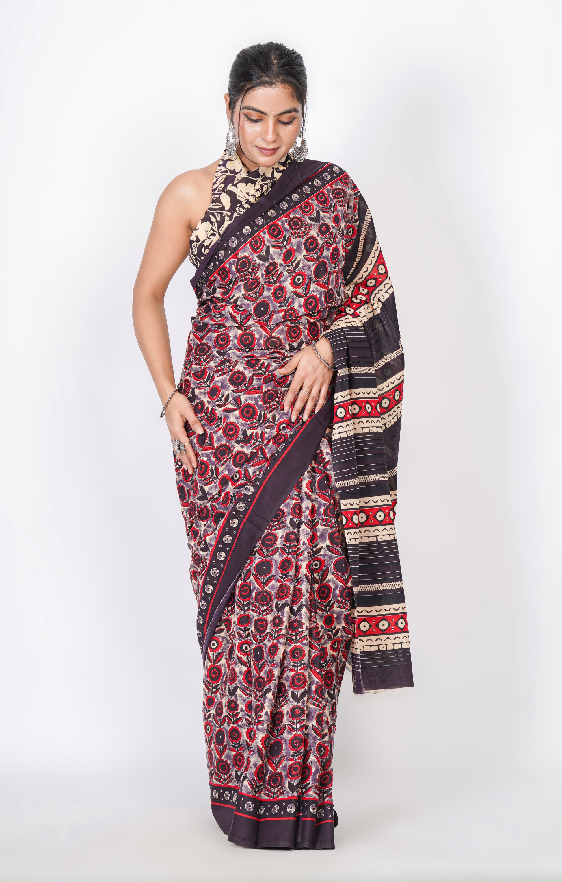 Bagru Print Mulmul Cotton Saree – Floral Buti Print