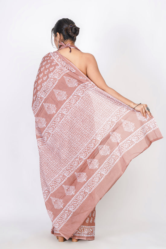 Bagru Print Mulmul Cotton Saree – Leaf Buti Print