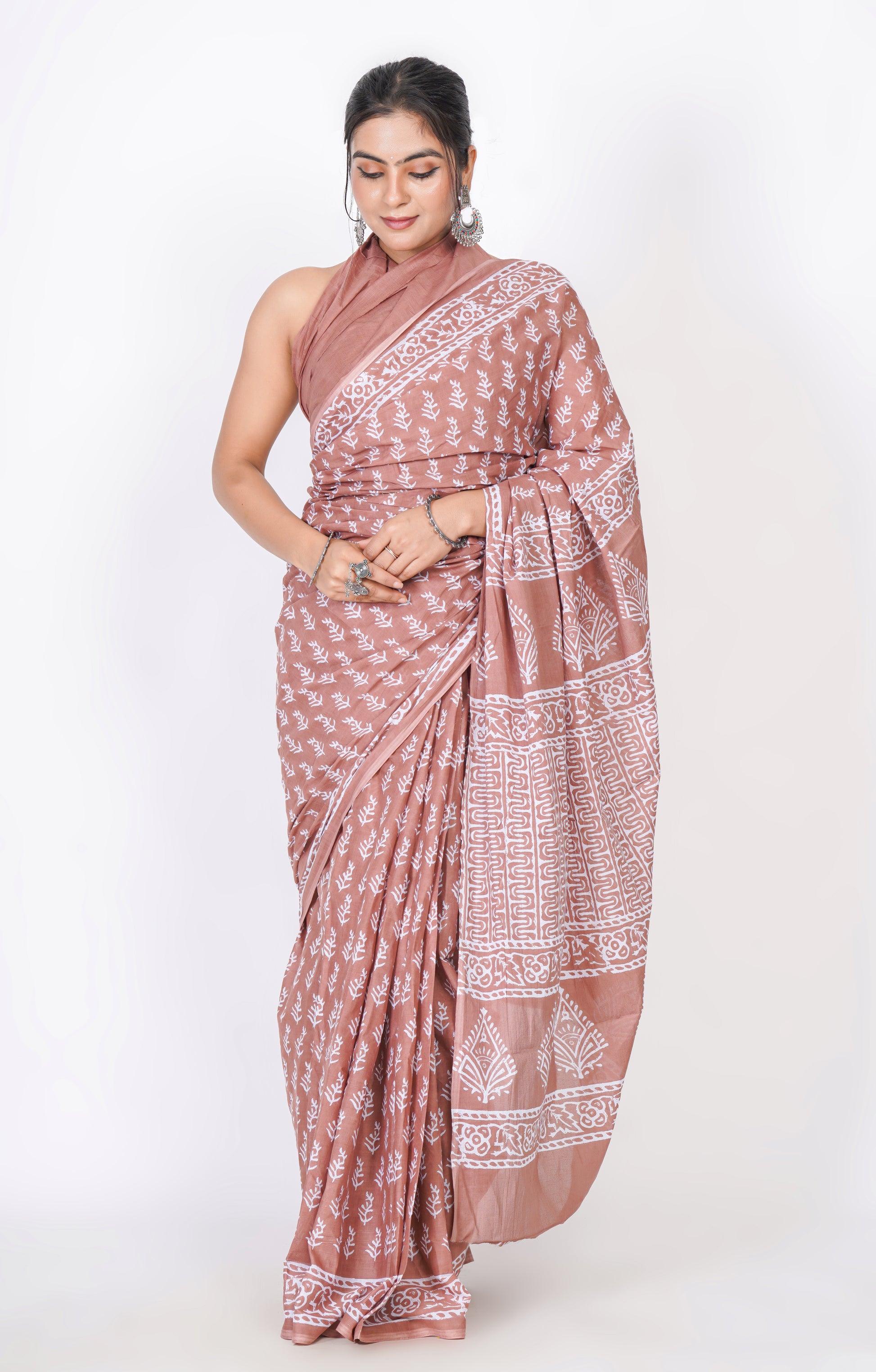 Bagru Print Mulmul Cotton Saree – Leaf Buti Print