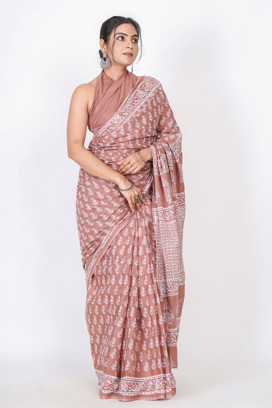 Bagru Print Mulmul Cotton Saree – Leaf Buti Print