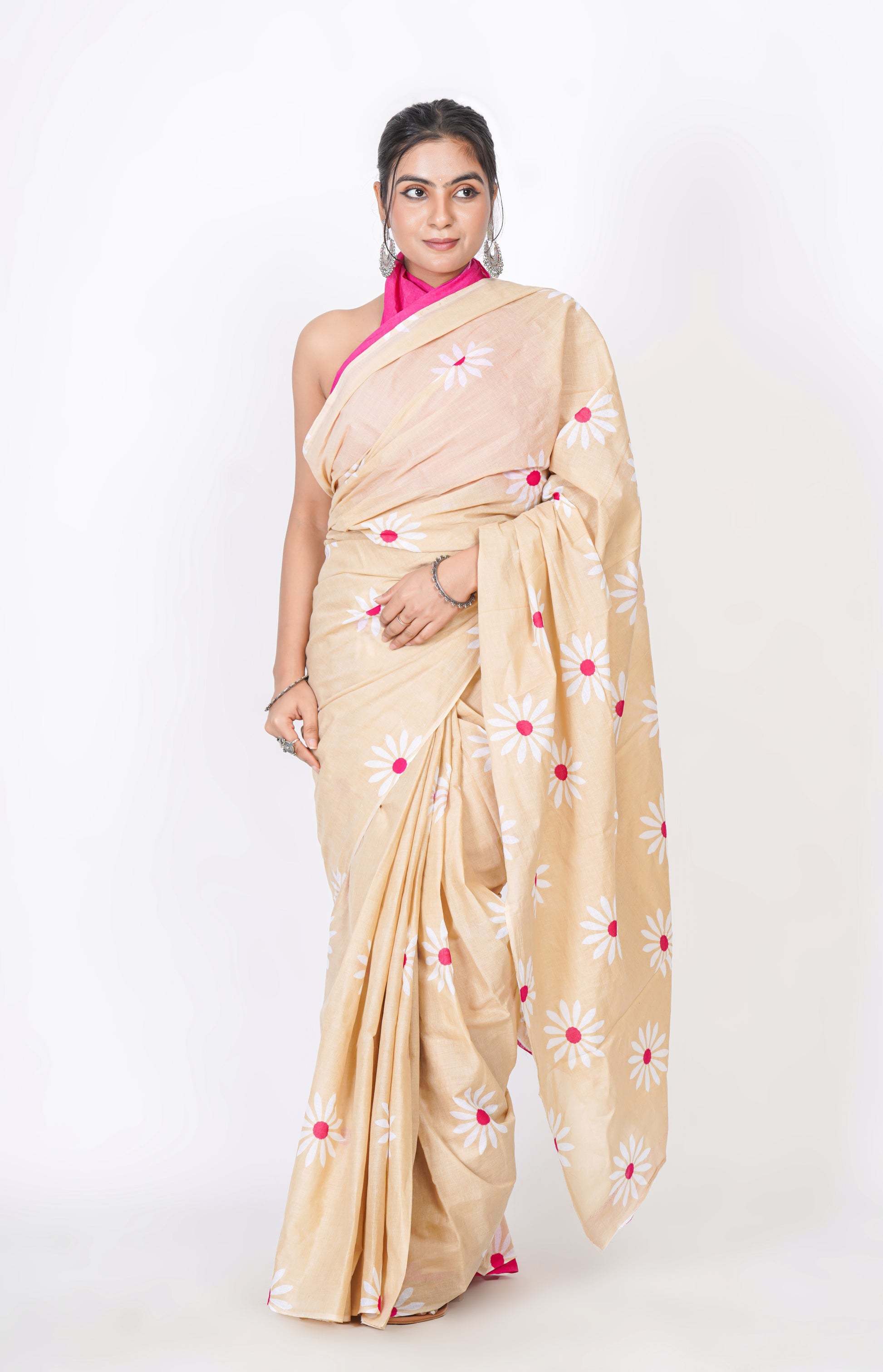 Bagru Print Mulmul Cotton Saree – Floral Buti Print