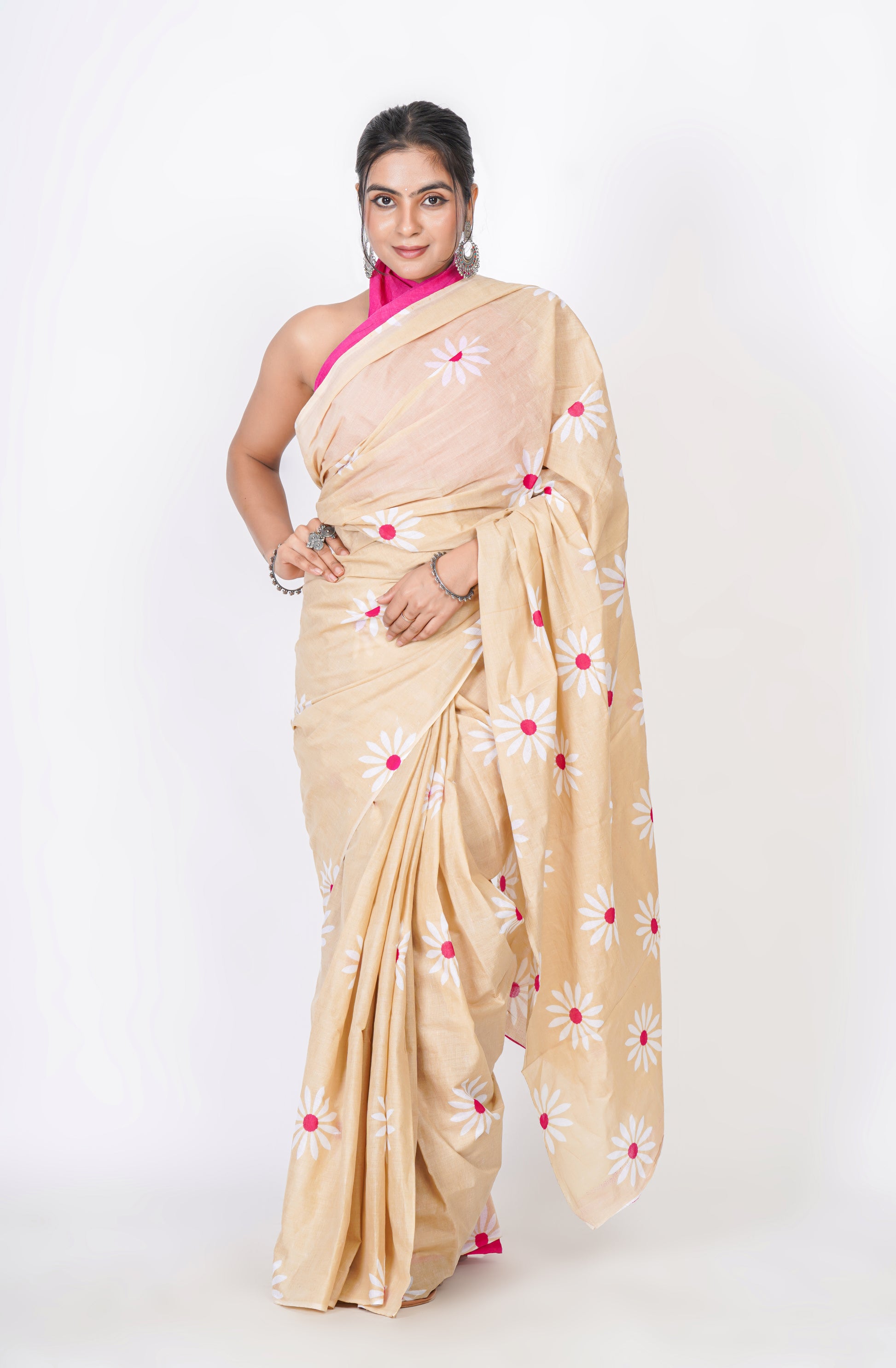 Bagru Print Mulmul Cotton Saree – Floral Buti Print