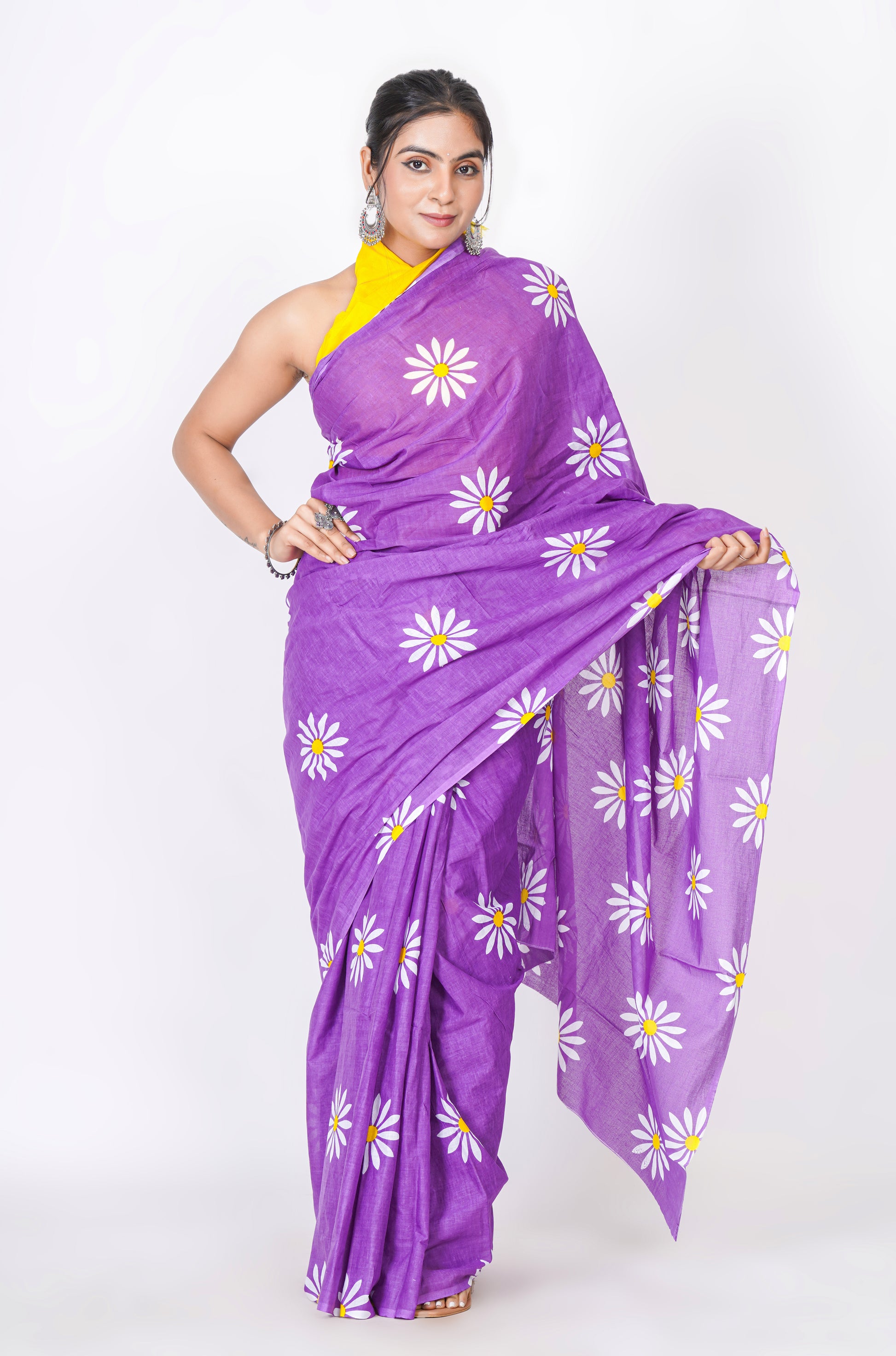 Bagru Print Mulmul Cotton Saree – Floral Buti Print