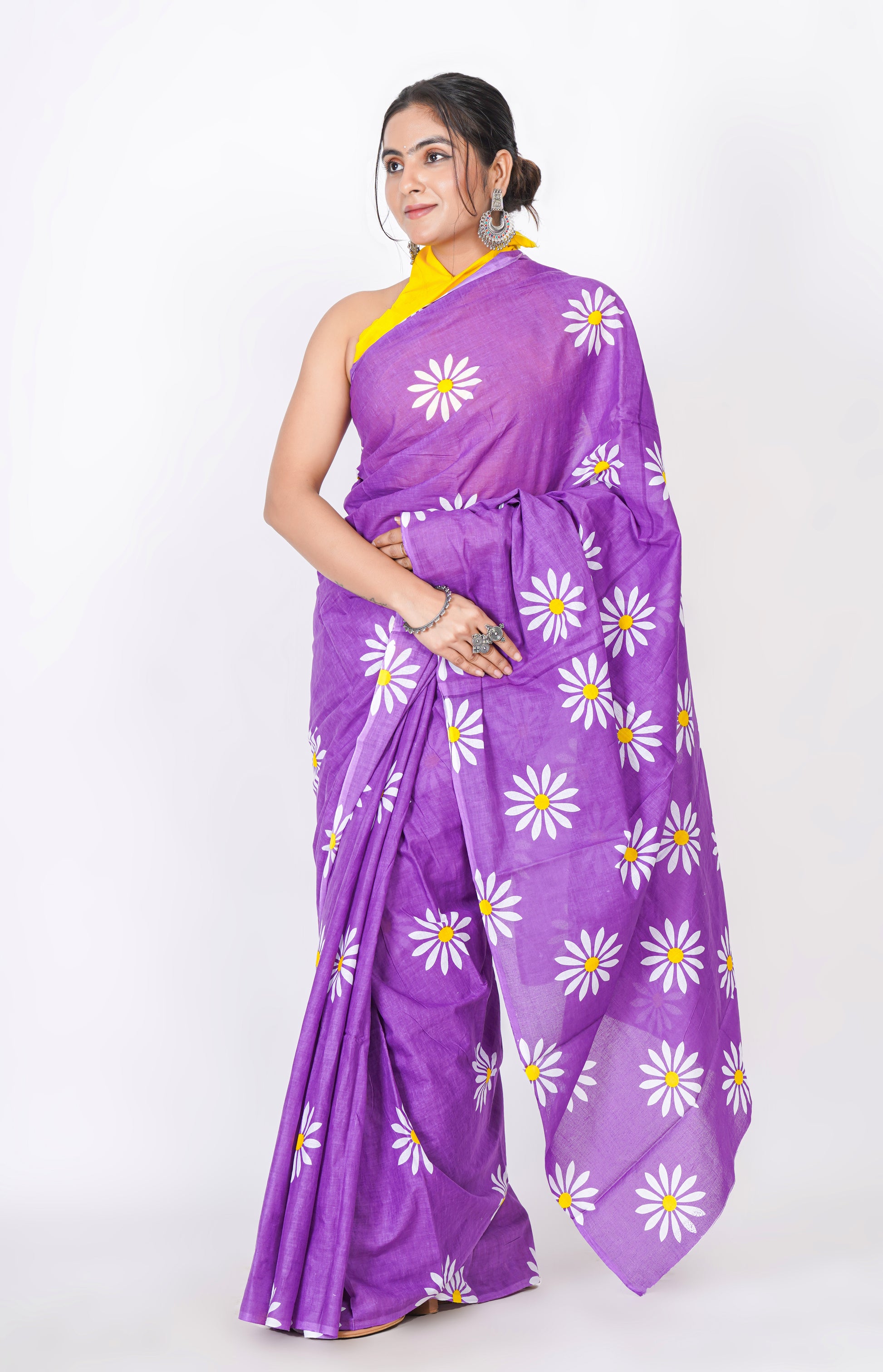 Bagru Print Mulmul Cotton Saree – Floral Buti Print