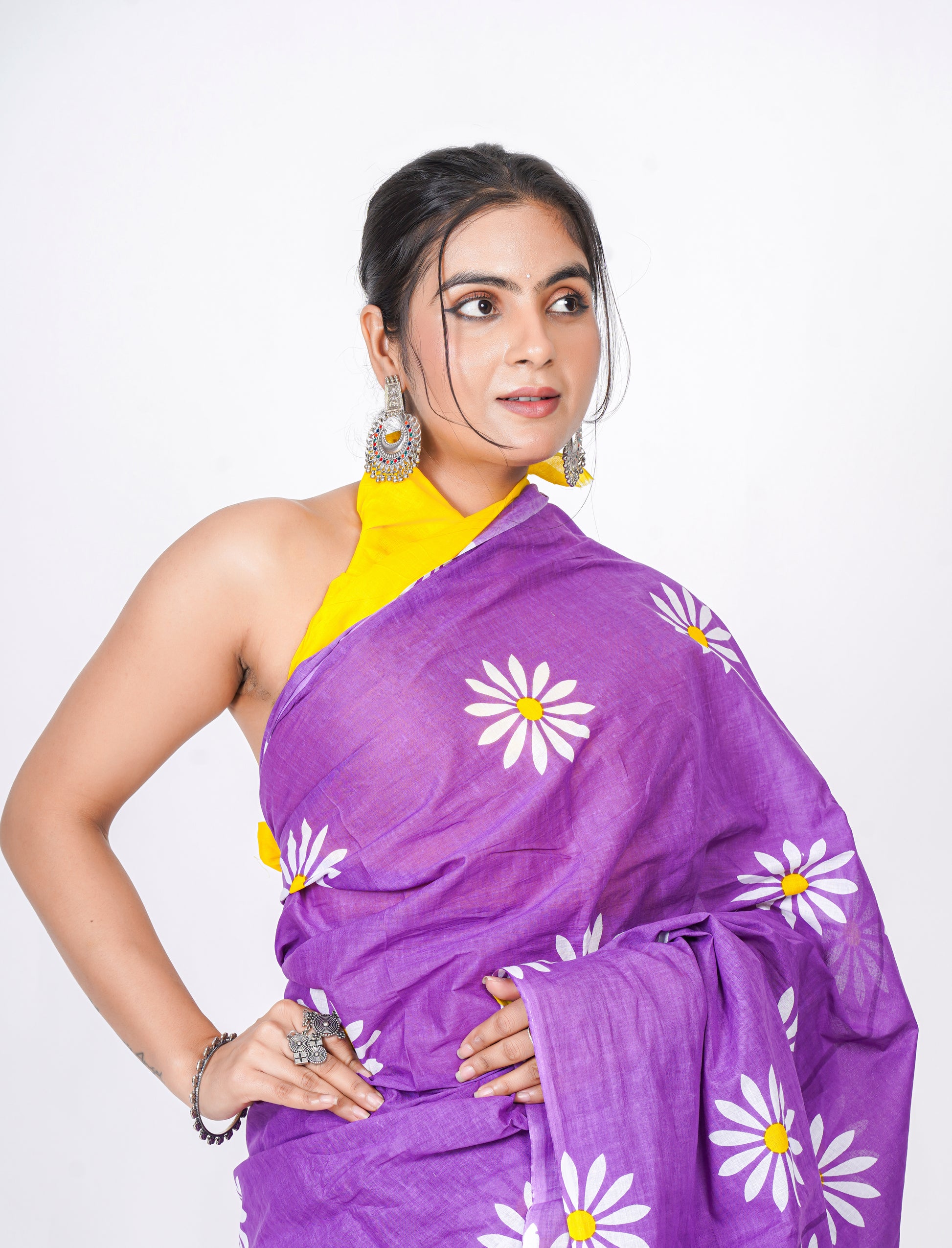 Bagru Print Mulmul Cotton Saree – Floral Buti Print