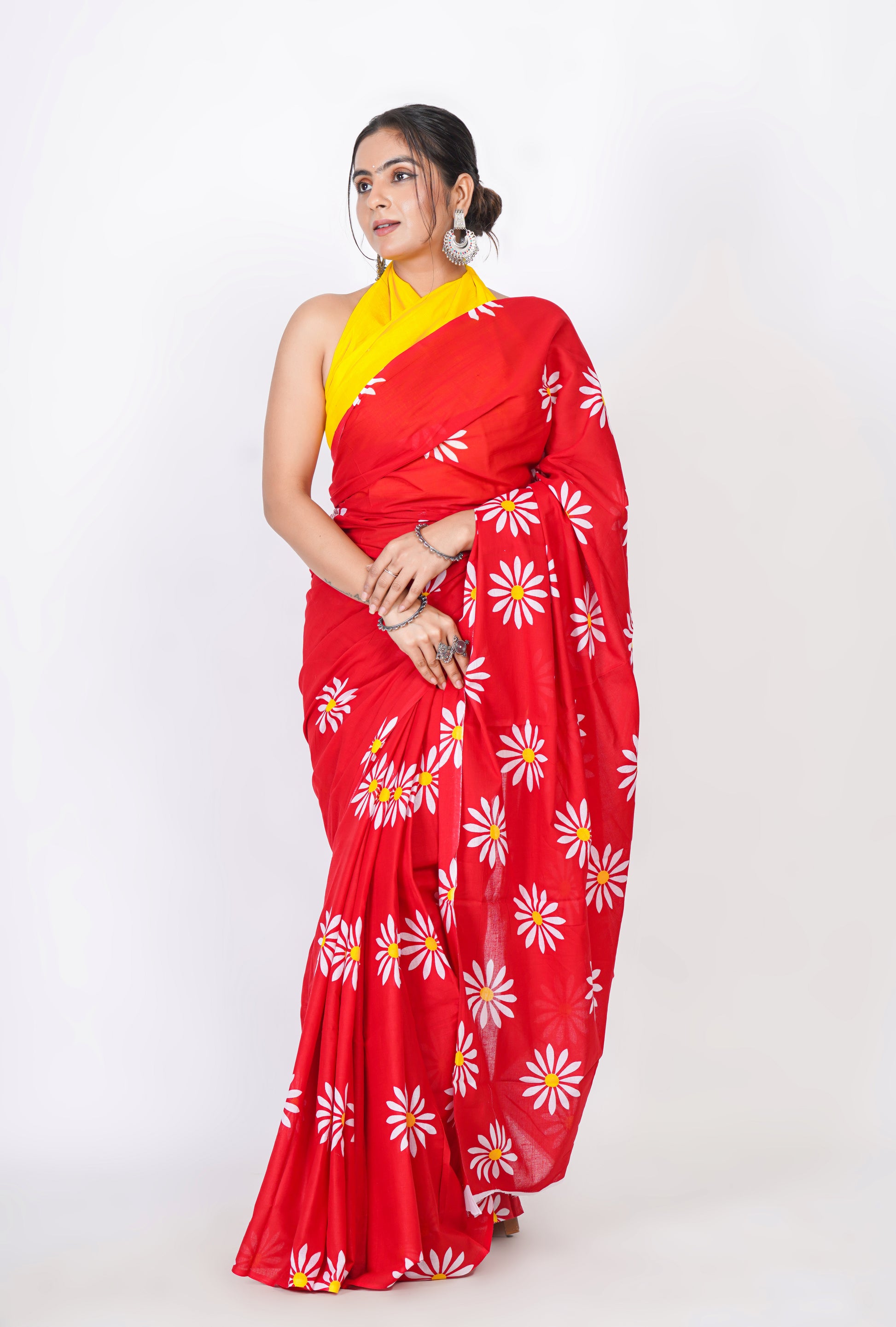 Bagru Print Mulmul Cotton Saree – Floral Buti Print